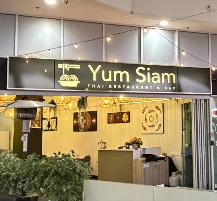 Yum Siam shopfront